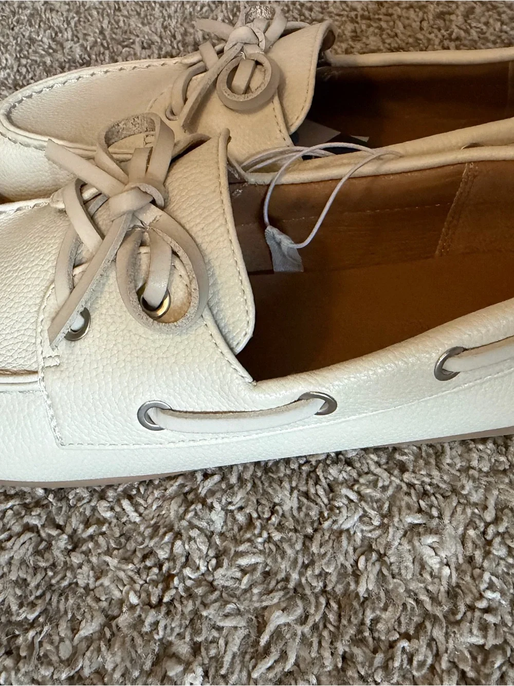 NWT Universal Thread Target White Loafer